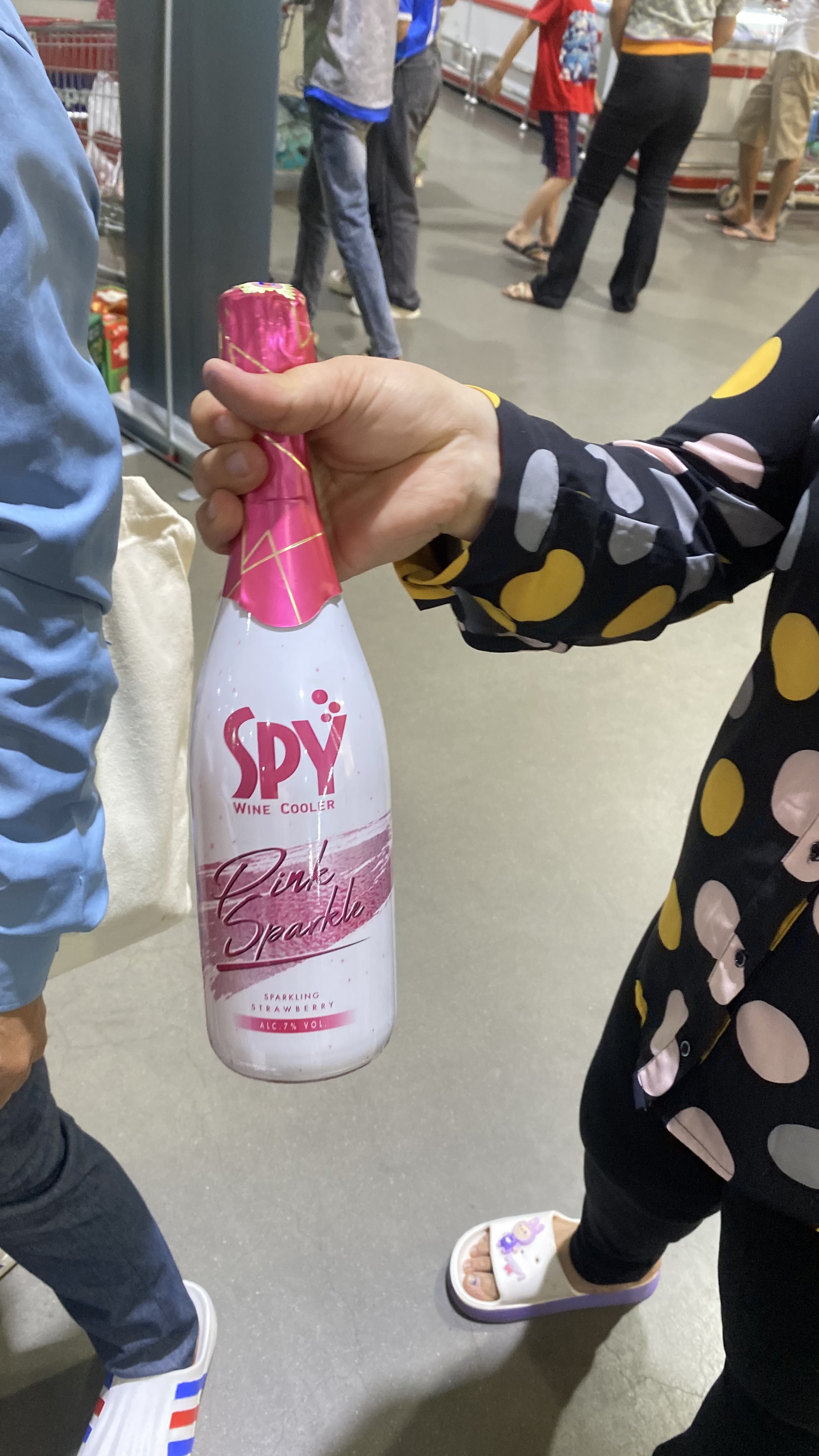 Sparkling Fruit Wine Testing Success at Makro Market Day 3 Highlights - Image 29